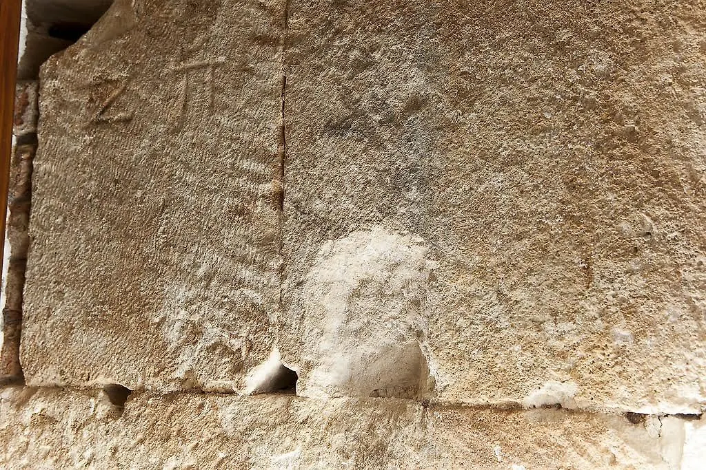 Guest house Apartment Dioklecian Wall Split